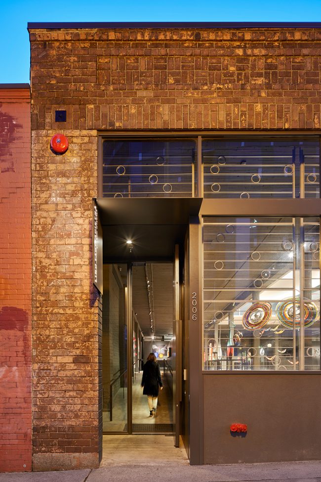 Lino Tagliapietra Glass Studio by Graham Baba Architects