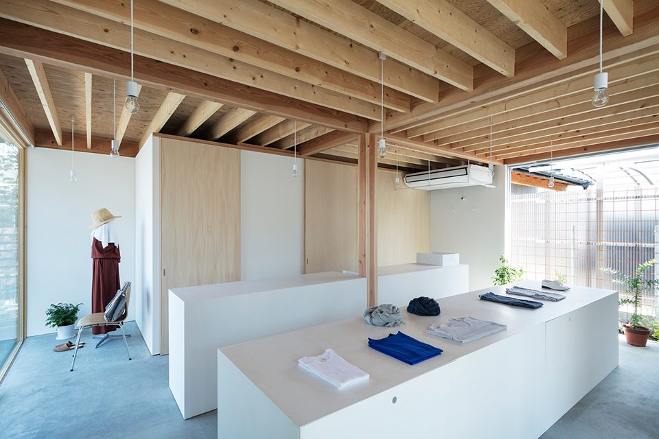 gre square house by suzuki architects