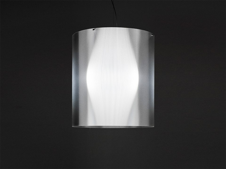 Refractile light collection