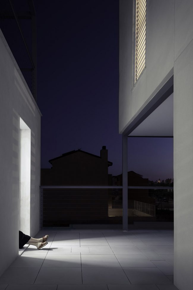 3X3 HOUSE Requena Spain by CRUX ARQUITECTOS