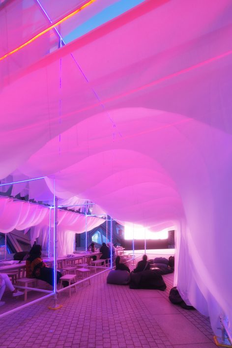 LUMINOUS DRAPES JACC KUWAIT CITY by STUDIO TOGGLE
