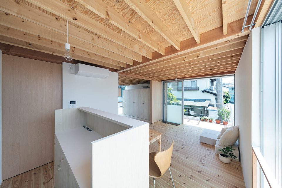 gre square house by suzuki architects
