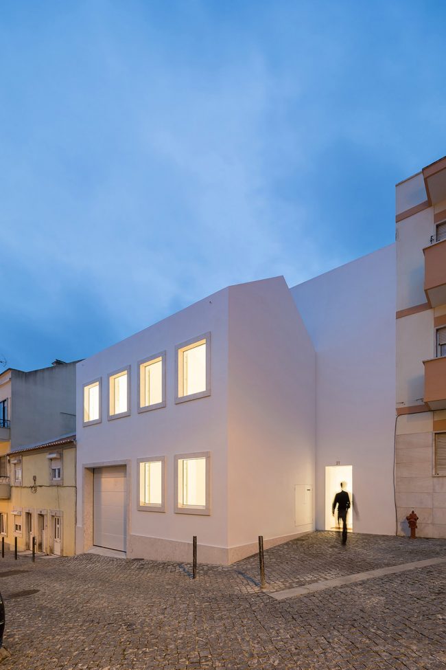 CASA BROTERO Lisboa Portugal by phdd arquitectos