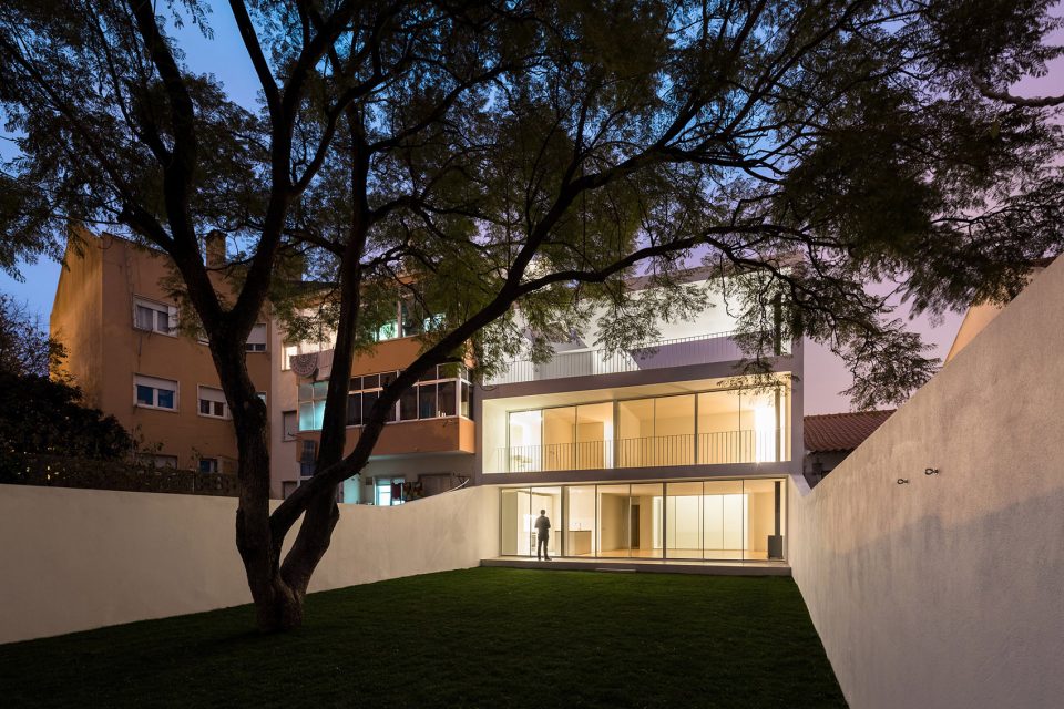 CASA BROTERO Lisboa Portugal by phdd arquitectos