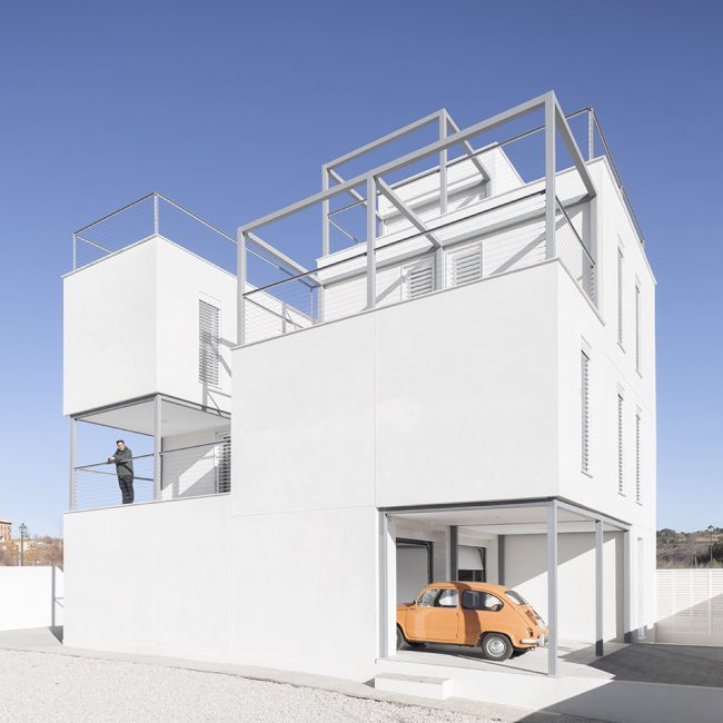 3X3 HOUSE Requena Spain by CRUX ARQUITECTOS