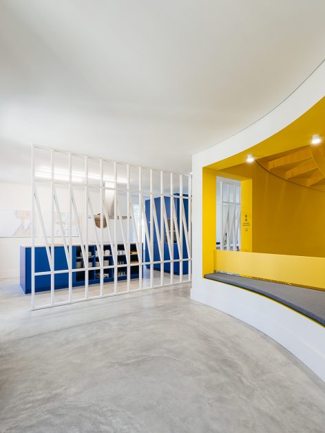 Hostel IN Parede by Aurora Arquitectos studio