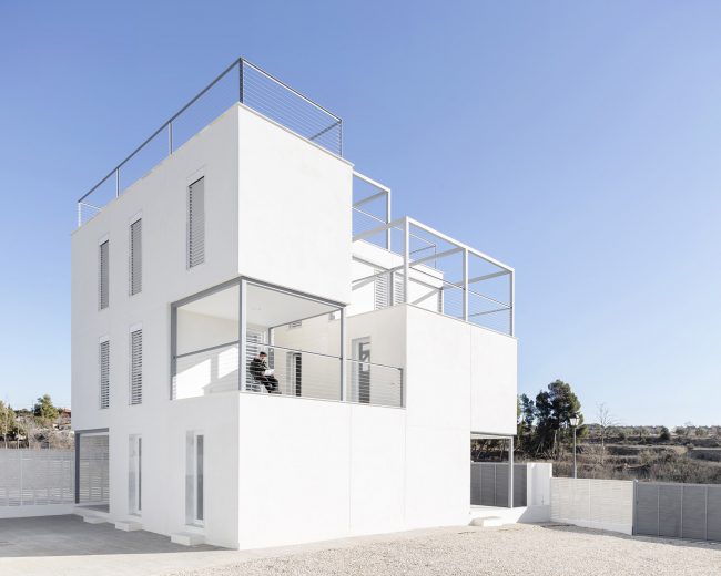 3X3 HOUSE Requena Spain by CRUX ARQUITECTOS