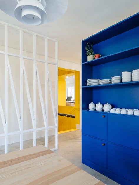 Hostel IN Parede by Aurora Arquitectos studio