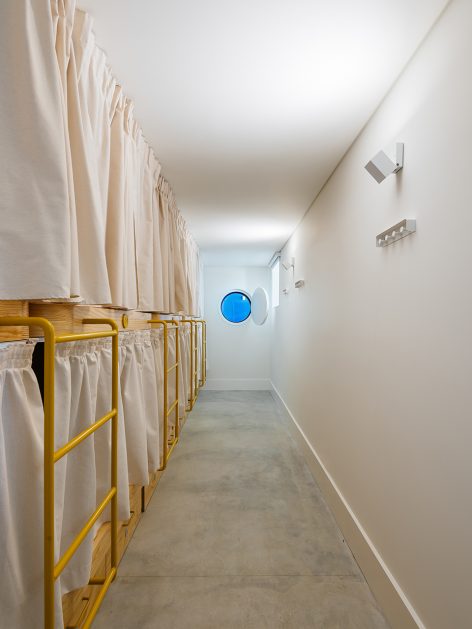 Hostel IN Parede by Aurora Arquitectos studio
