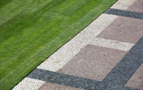 GRASS Plaza Mayor Madria Spain by SpY