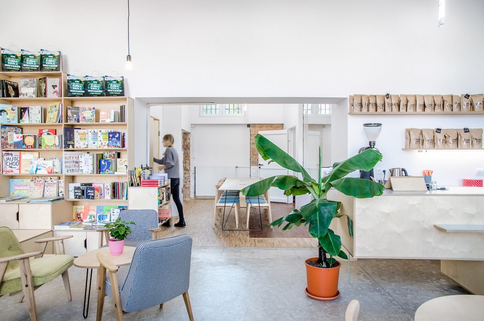 Kahawa – Coffee Books Poland by Atelier Starzak Strebicki