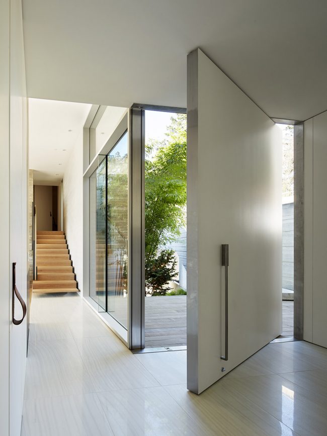 Sunset House by McLeod Bovell Modern Houses