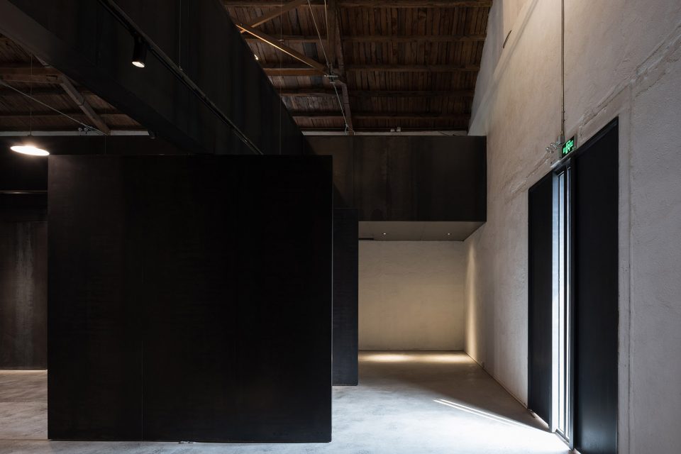 Lens Office Beijing by HUA Li