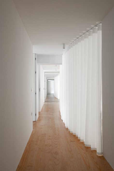 Firmeza Apartment by Pablo Pita Architects