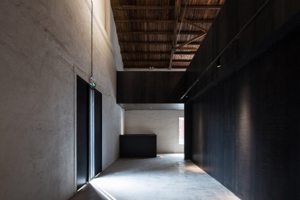 Lens Office Beijing by HUA Li