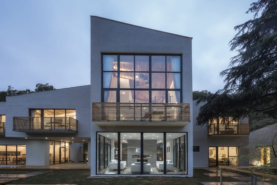 Hidden Vally by SU Architects