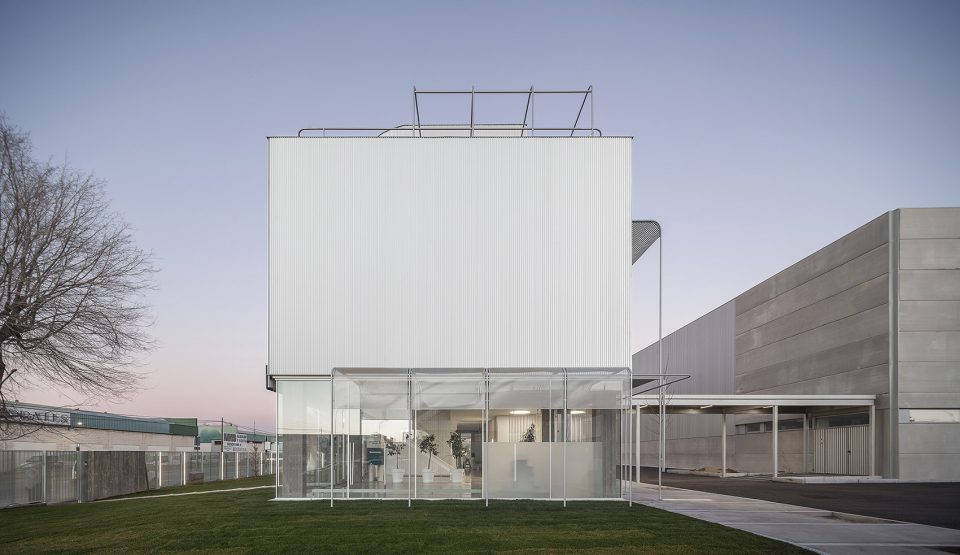 Ibenergi Headquarters by Taller Abierto