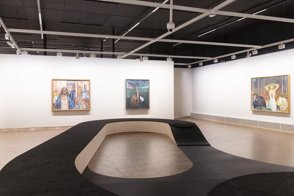 exhibition design for edvard munch between the clock and the bed by snohetta