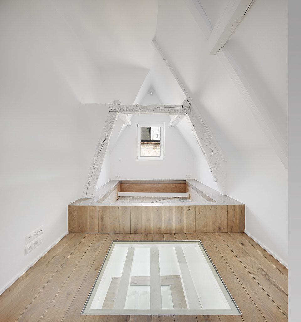 One Room Hotel by dmvA architects