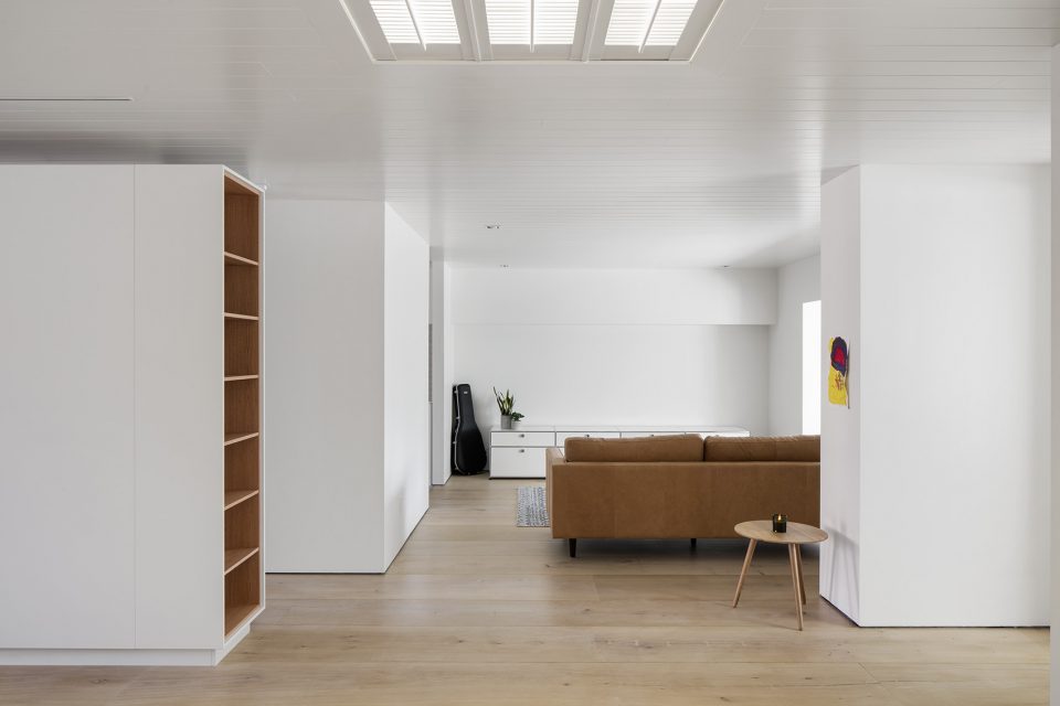Studio Bluecerigo by Alain Carle Architecte