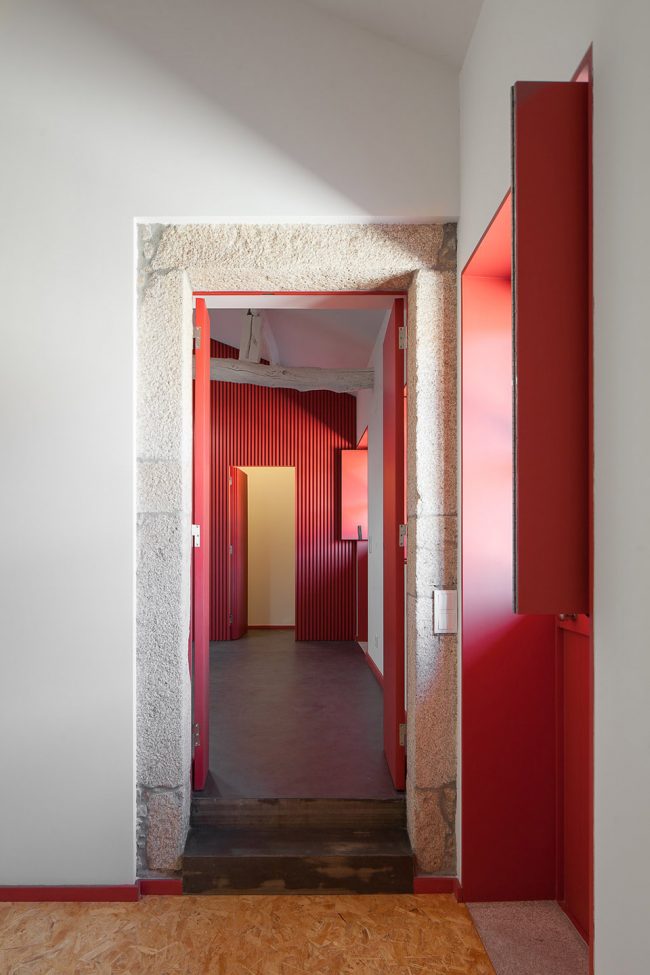 House 1833 by Pedro de Azambuja Varela