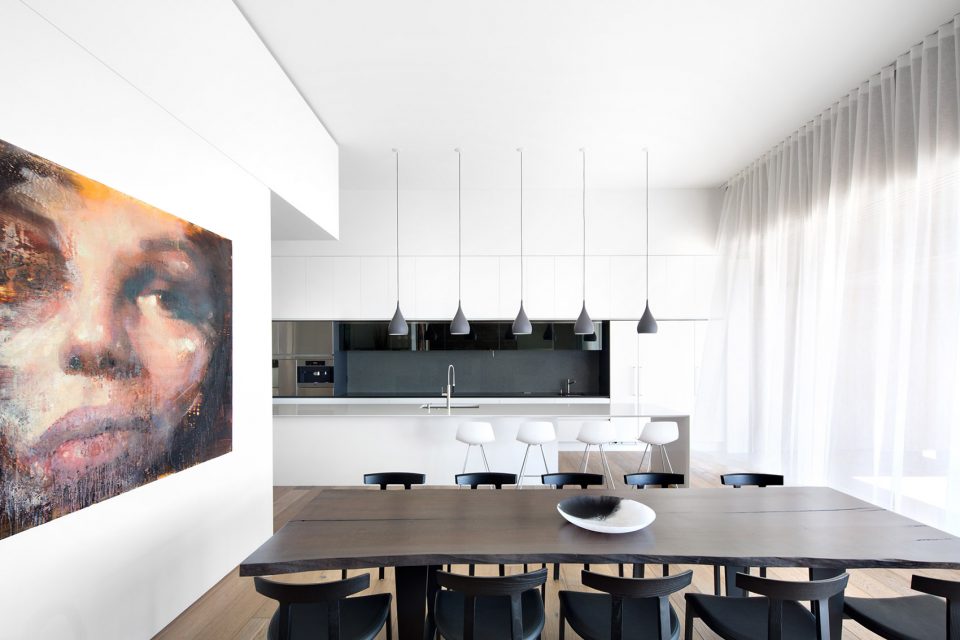 Sunset House by McLeod Bovell Modern Houses