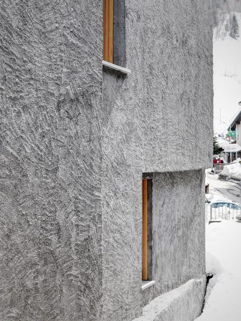 House VG renovation by ES arch