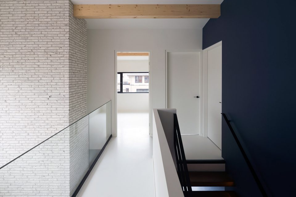 House 1 Rotterdam Netherlands by Namelok