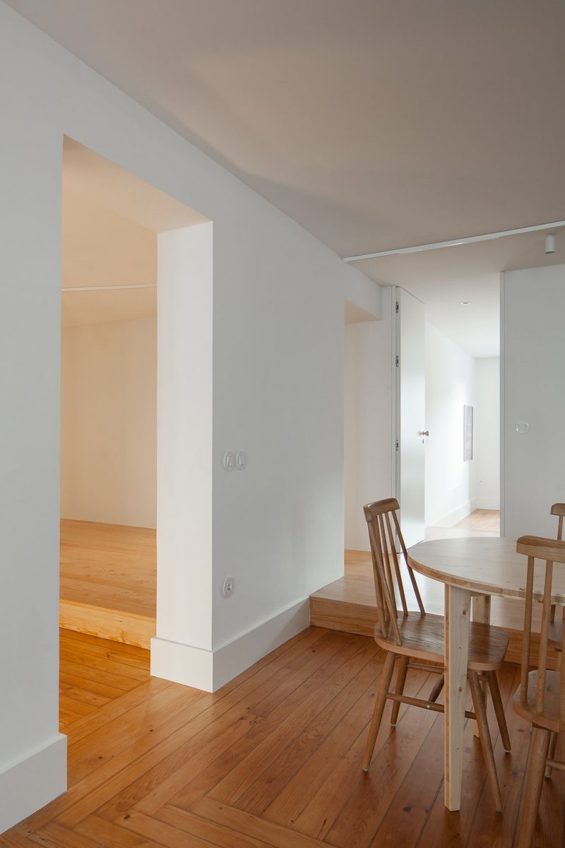 Firmeza Apartment by Pablo Pita Architects