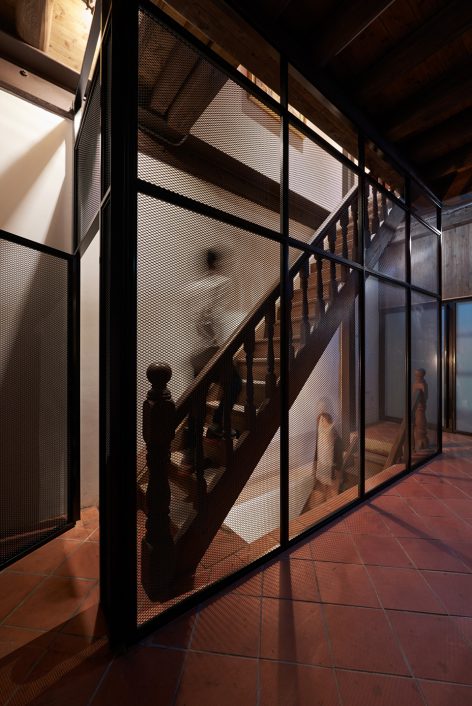 the inverted truss by bp architects