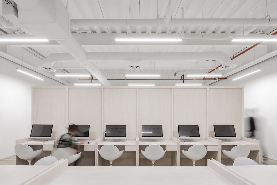 Office space renovation Guadalajara Mexico by Capítulo Dos