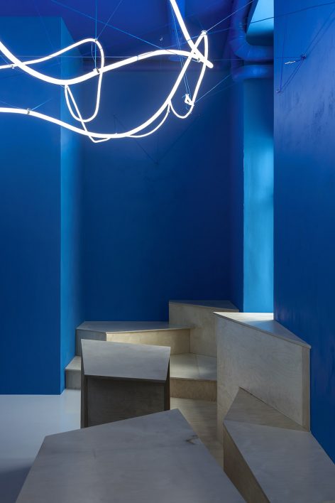Galaxy Bar and Bottle Shop by Monoloko design