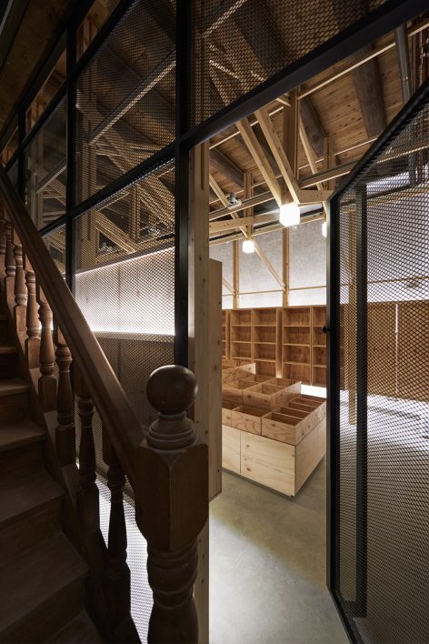 the inverted truss by bp architects