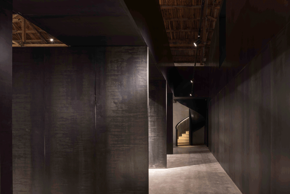 Lens Office Beijing by HUA Li