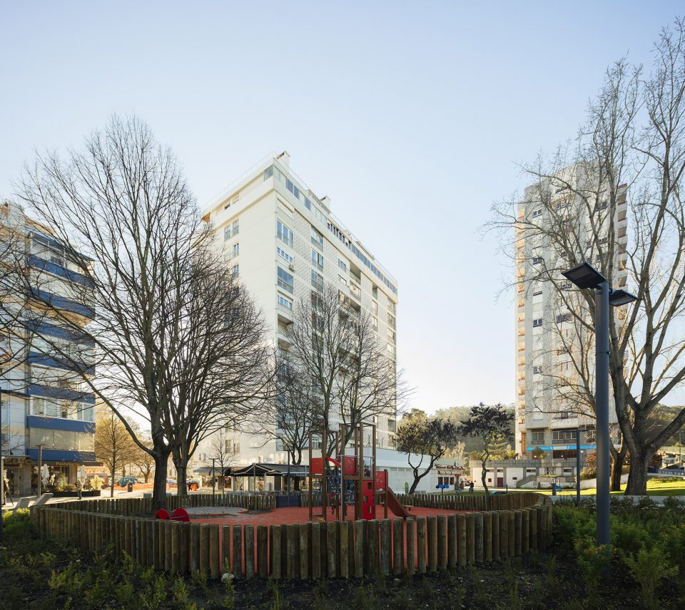 Praça Fonte Nova by José Adrião Arquitetos