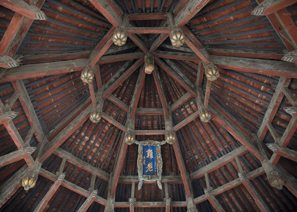 Symmetry photography by Yang Tianzhou