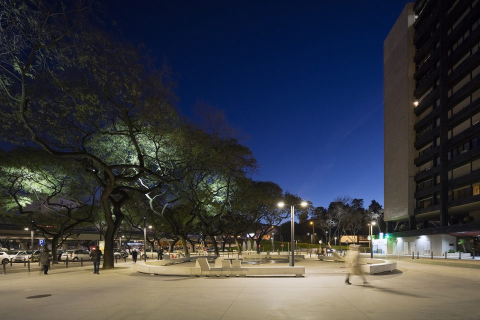 Praça Fonte Nova by José Adrião Arquitetos