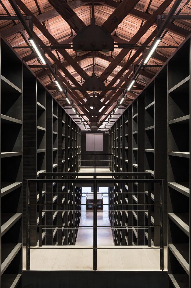 Lens Office Beijing by HUA Li