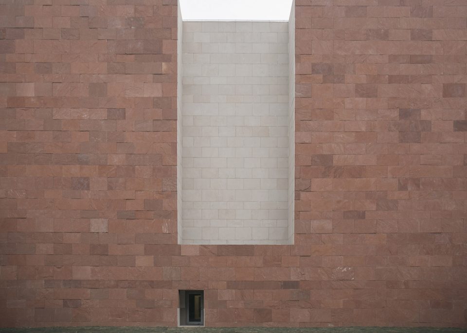 Symmetry photography by Yang Tianzhou