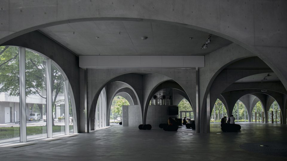 Symmetry photography by Yang Tianzhou