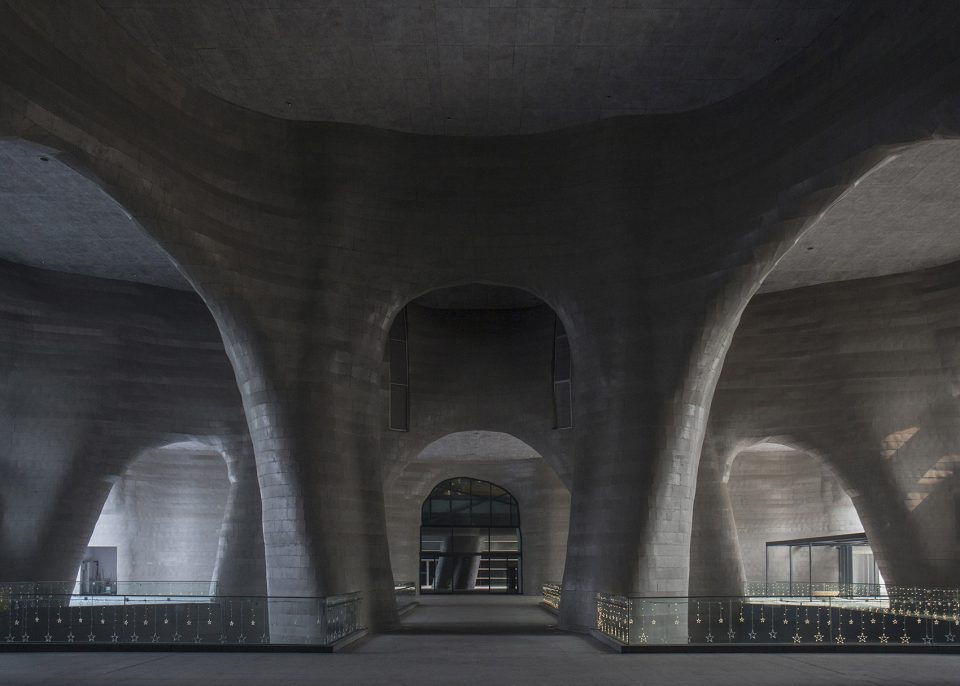 Symmetry photography by Yang Tianzhou