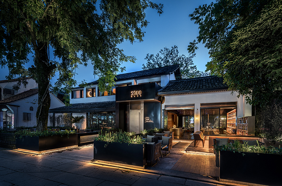 2100 Club by LYCS Architecture