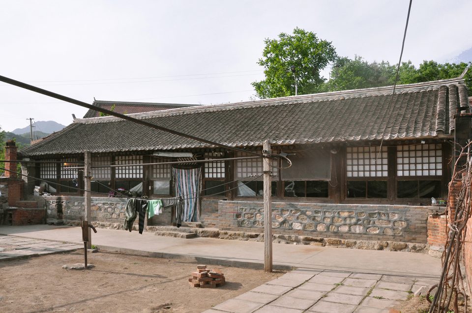 Courtyard House in the North Cashijiang by xian Architects