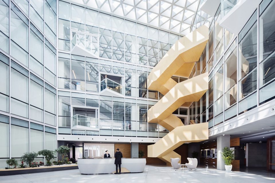 iShanghai Baoye Centre Interior Design by LYCS Architecture