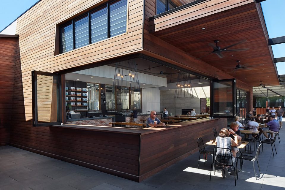 St Andrews Beach Brewery by Ewert Leaf