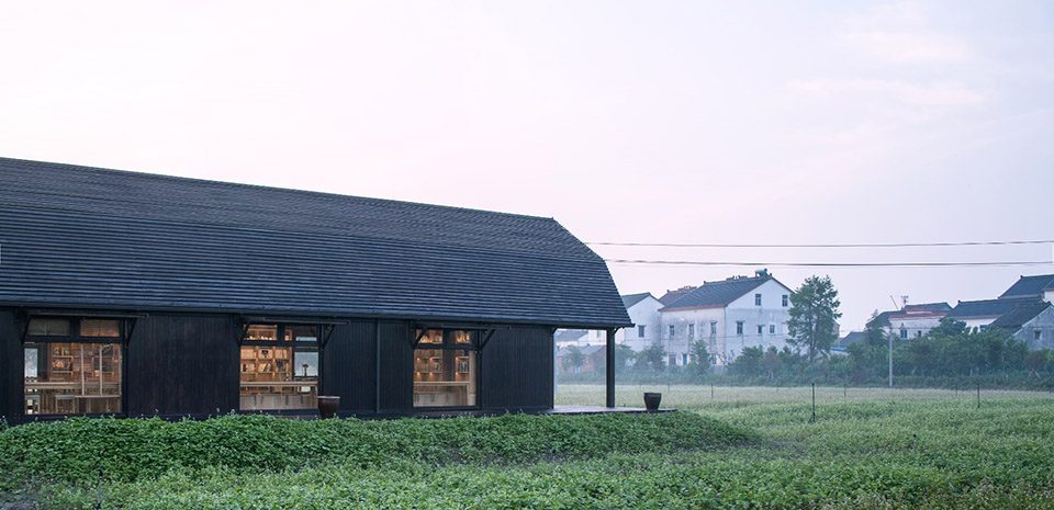 Huateng Hog House Rural Library by Leeko Studio