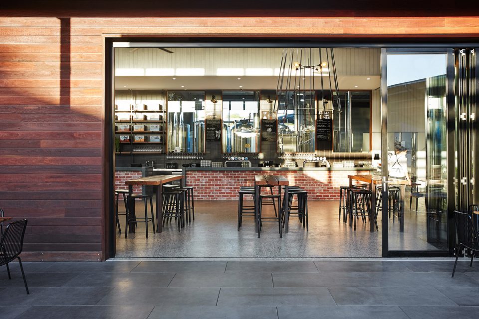 St Andrews Beach Brewery by Ewert Leaf