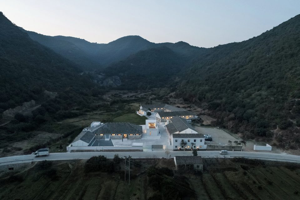 LOSTVILLA Huchen Barn Resort China by Ares Partners