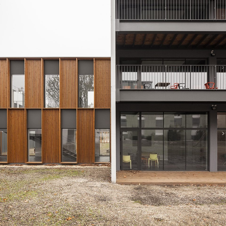 Liryc Research Center by DA ARCHITECTES
