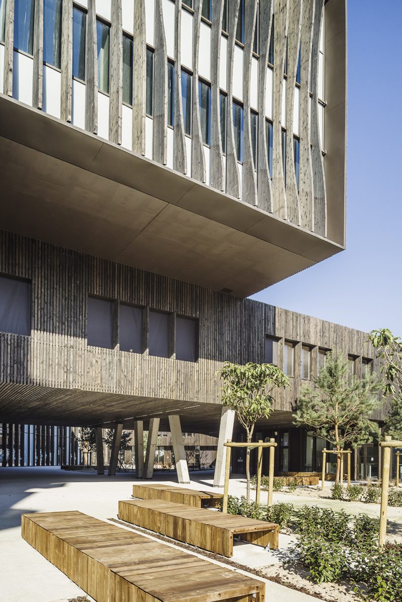 secondary boarding school in saint denis by brenac gonzalez associes
